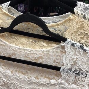 White And Cream Lace Large Extra